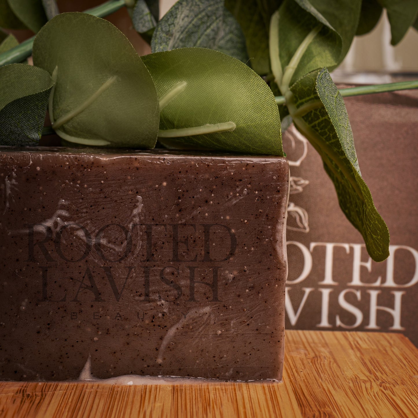 Plush Bath Bar-black tea tree